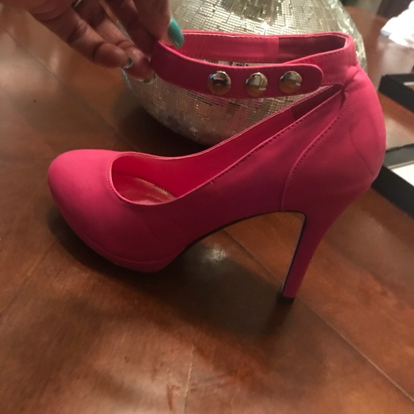 Pink heals - Picture 5 of 5